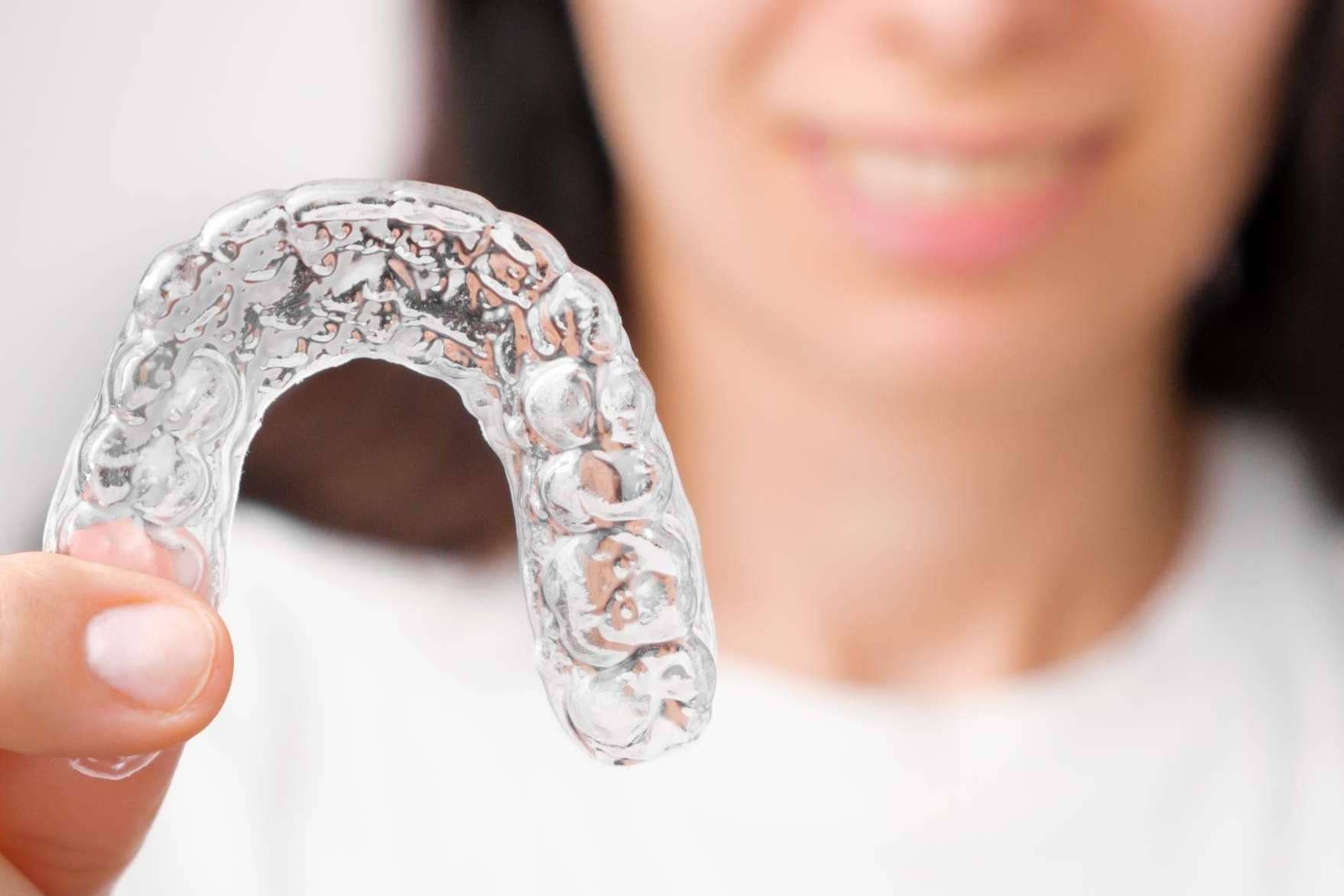 El Certificado de Calidad DentalQuality® sirve para distinguir los centros recomendados con servicios de ortodoncia invisible