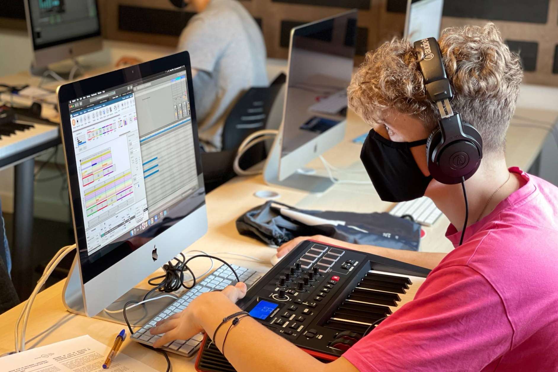 Formarse para convertirse en un productor musical