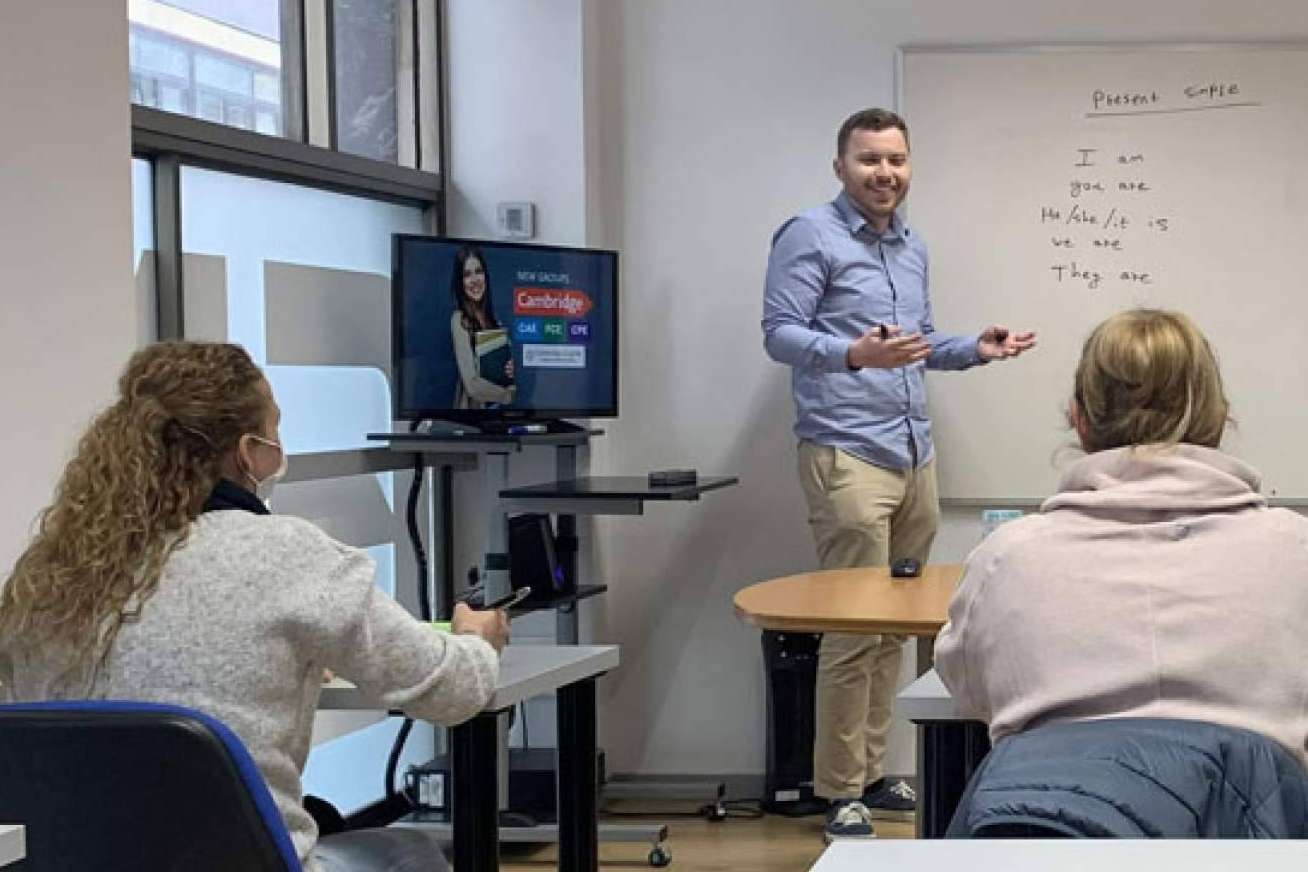 Formarse con los cursos de inglés que brinda el profesorado nativo de Seif English Academy
