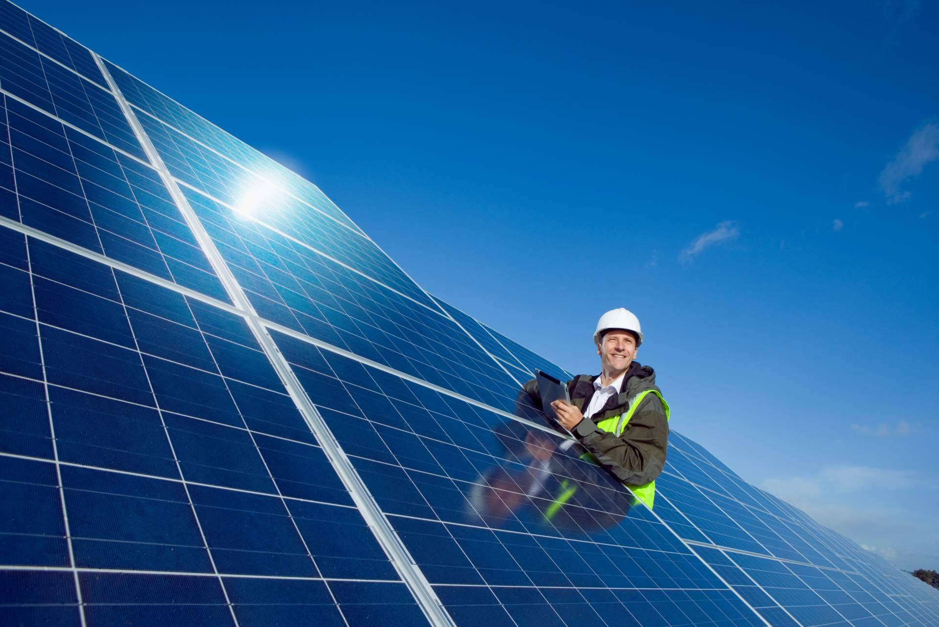 El boom de las placas solares, ahorrar con placas solares en la factura de la luz es un hecho
