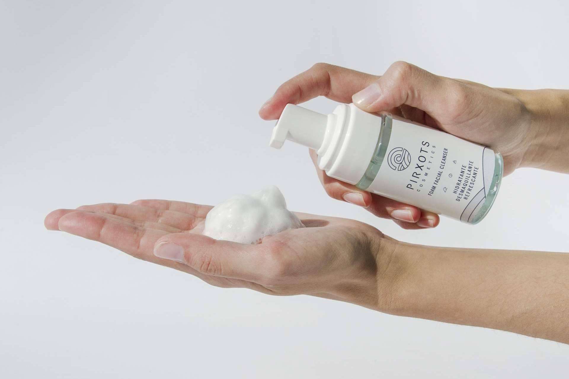 Tener una rutina facial rejuvenece y mantiene saludable la piel, por Pirxots Cosmetics