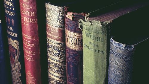 Curiosidades de la poesía del siglo XX por Josep Cornadó