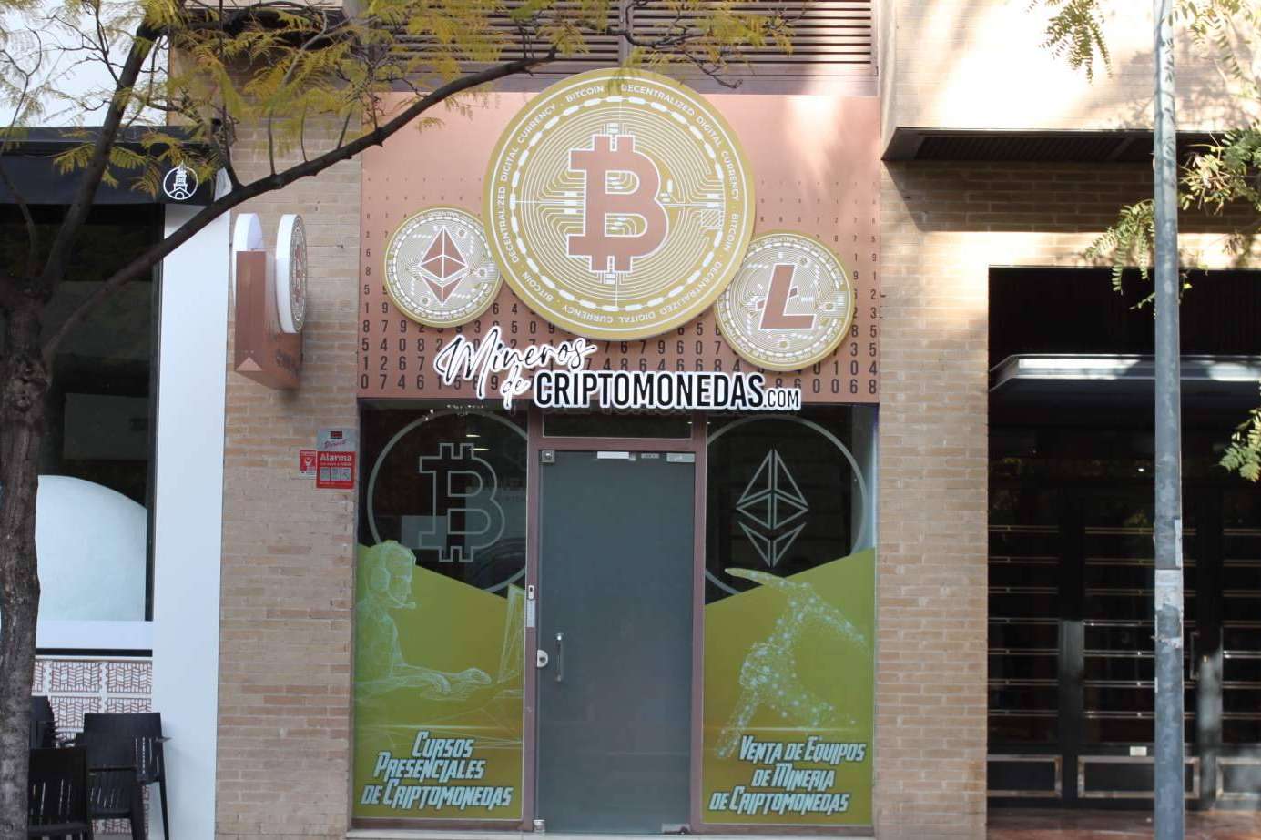 Minar criptomonedas, gracias a los equipos que venden desde Mineros de Criptomonedas