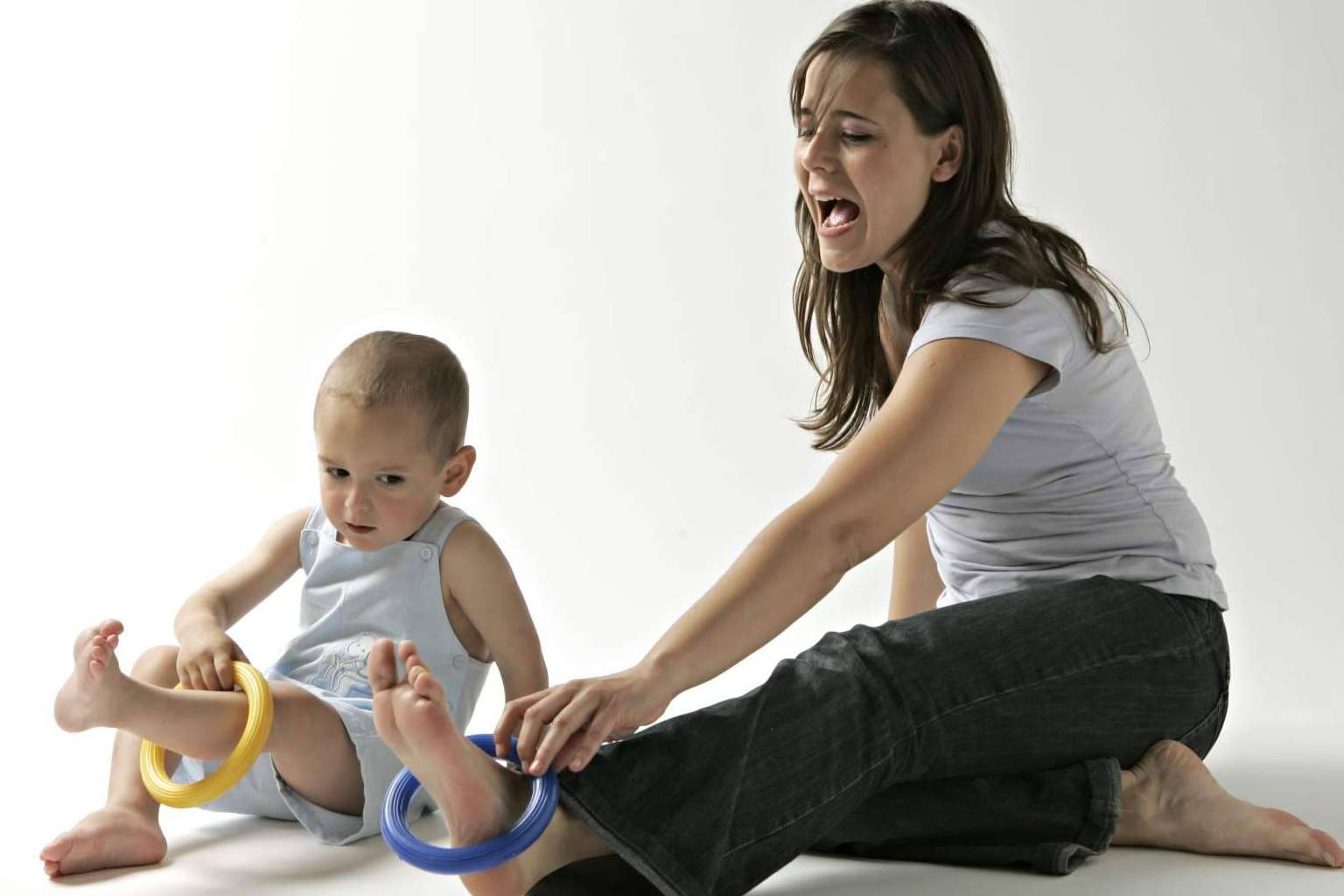 Educar con Abrazos de Amor, la guía necesaria para adaptarse a la nueva regulación del primer ciclo de Educación Infantil