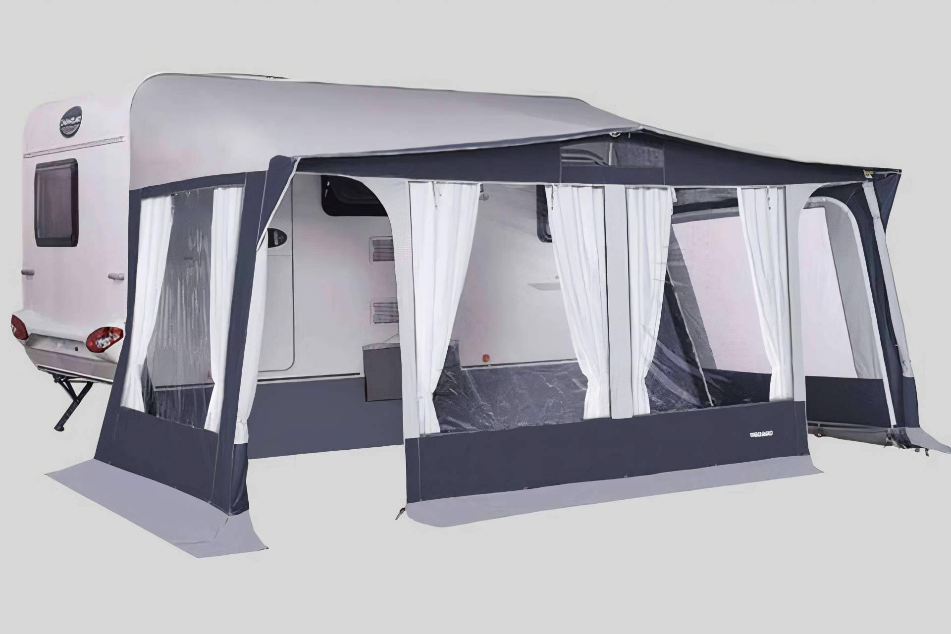Buscoremolque cuenta con todo el material de camping necesario