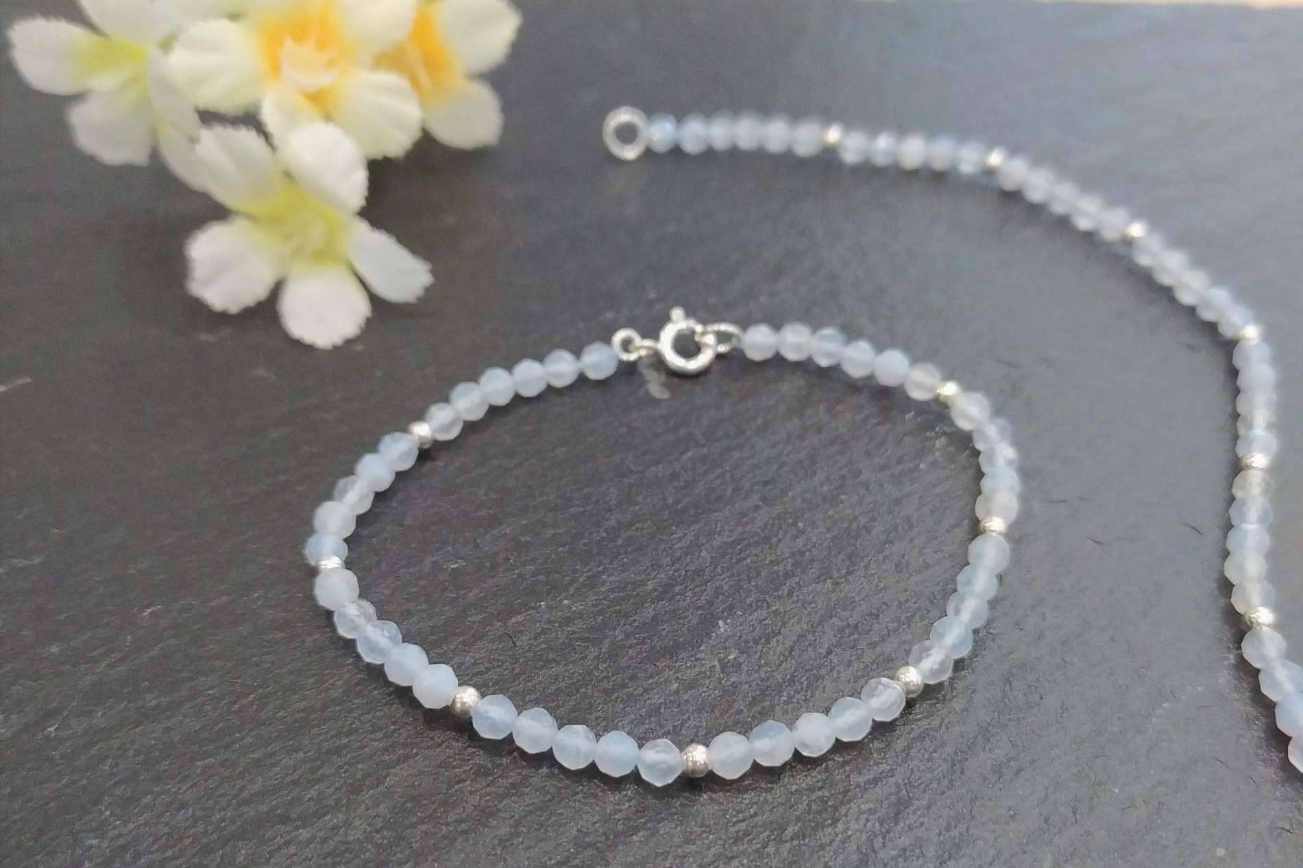 Ir a la moda esta primavera con los colores en tendencia es más fácil con las joyas de Dreki