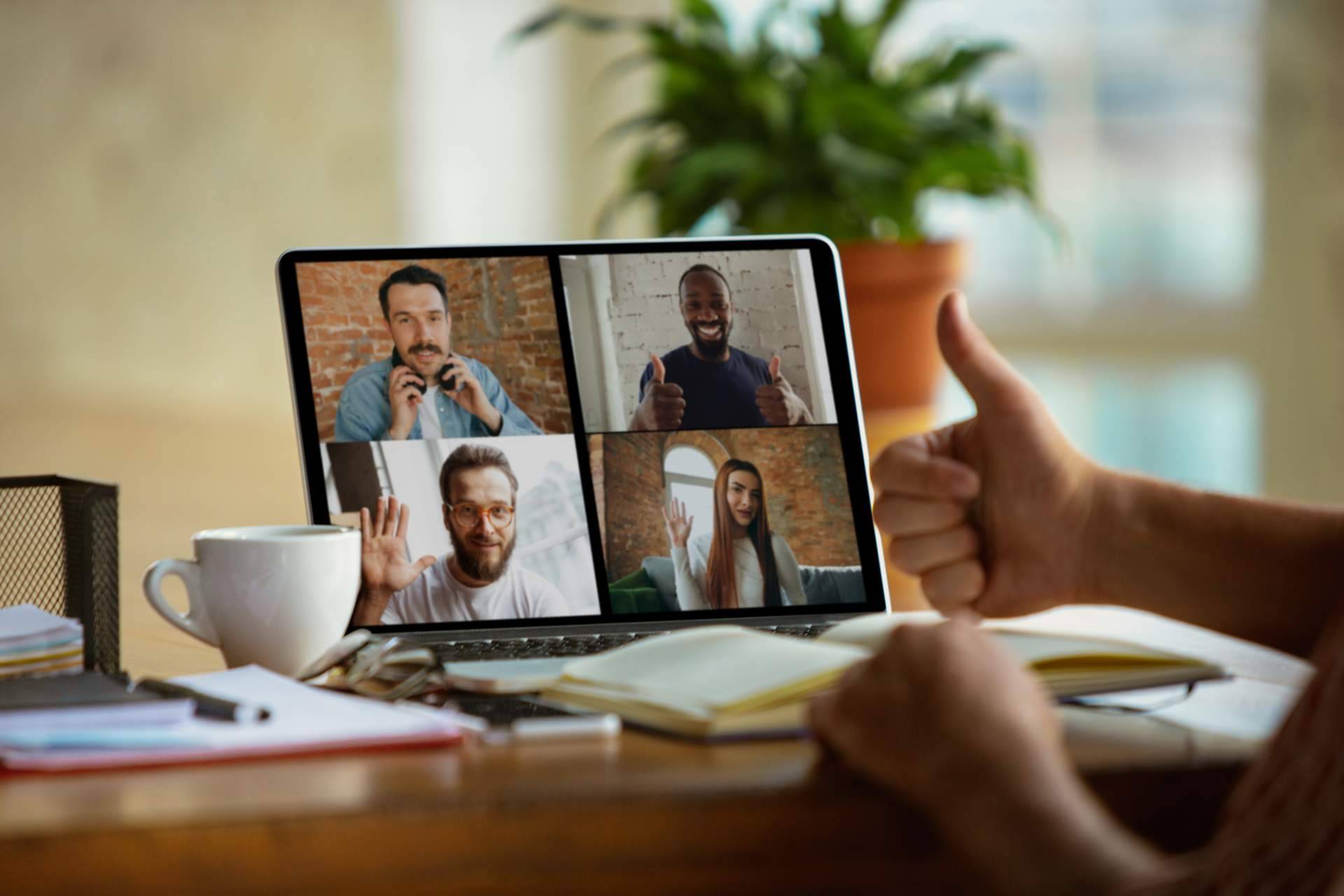 El sistema de smartworking que facilita la conexión entre trabajadores y clientes de una empresa