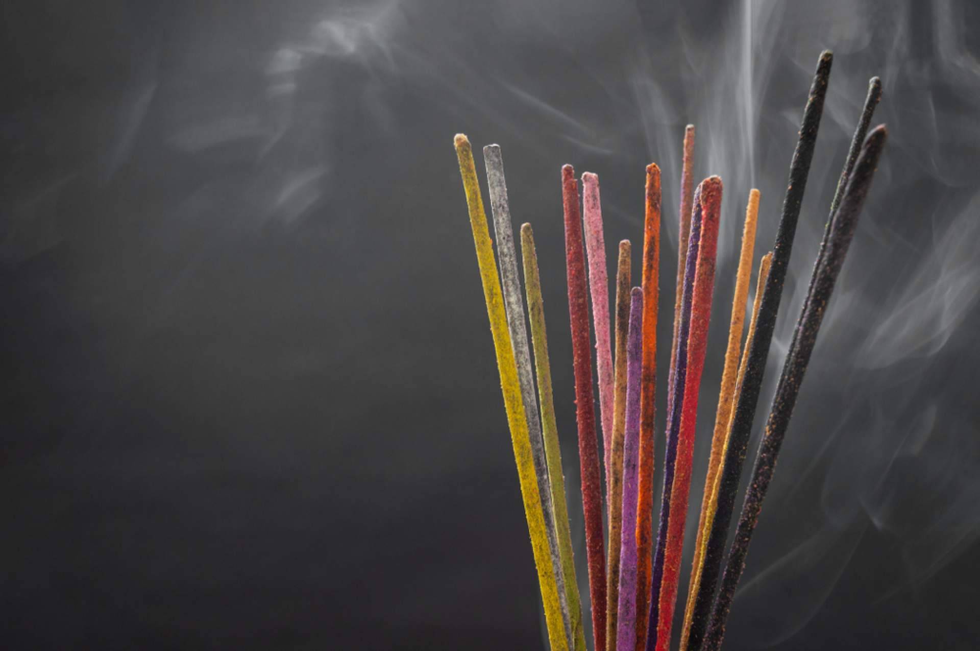 ¿Cuáles son los beneficios de utilizar incienso?, por La Luna de Buda