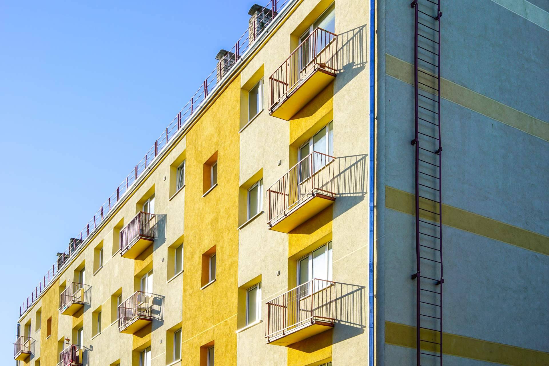 Cristal de aislamiento térmico para combatir las elevadas temperaturas del verano de la mano de Ventanas Cora