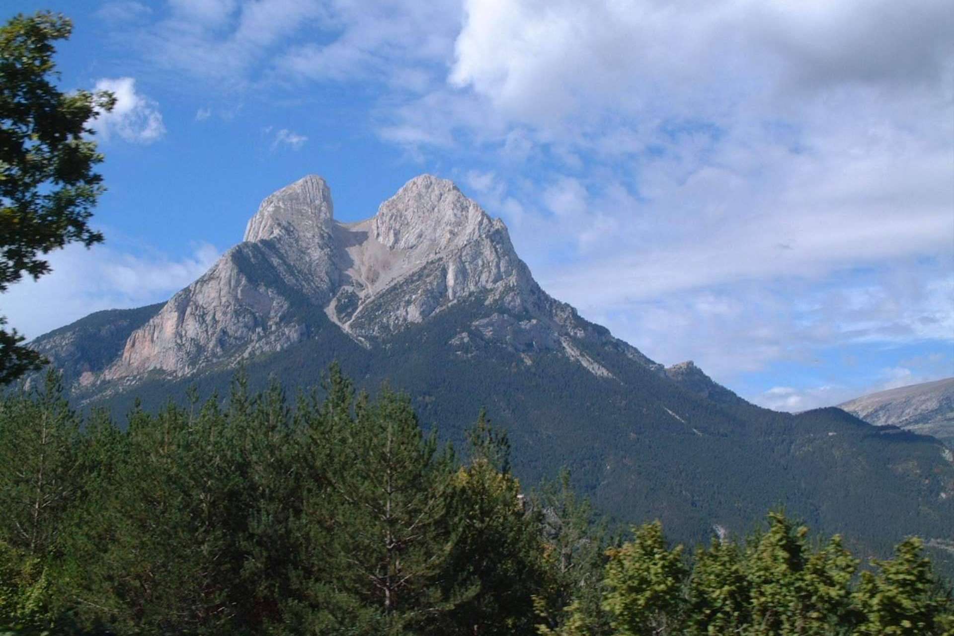 Trekking por Cataluña, excursiones guiadas con Sea & Mountain Experiences