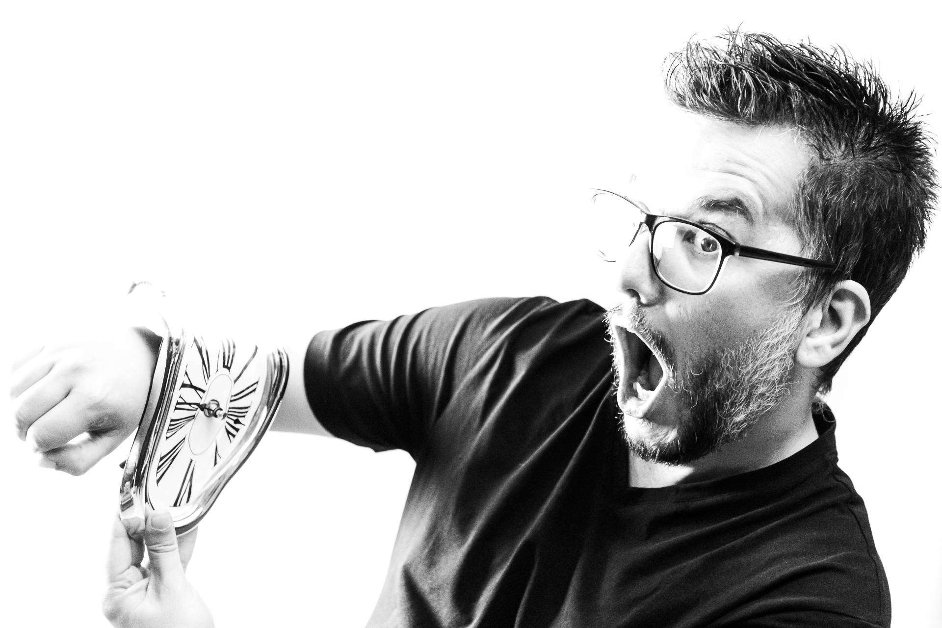 El e-manager y coach artístico que consigue la proyección y visibilidad de los artistas para alcanzar el éxito, Rafa Aguado
