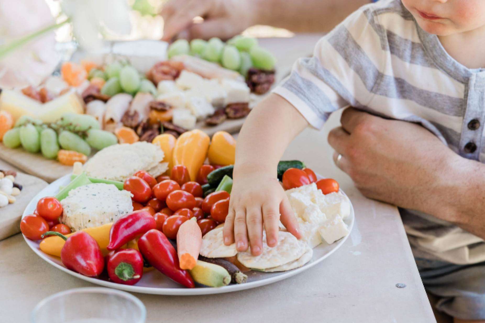 La clínica Alzenit explica la importancia de una buena nutrición infantil