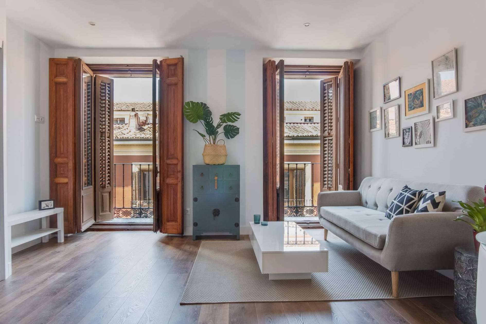 Los beneficios que obtienen los propietarios al contratar una agencia de gestión inmobiliaria, por Homes2Rent