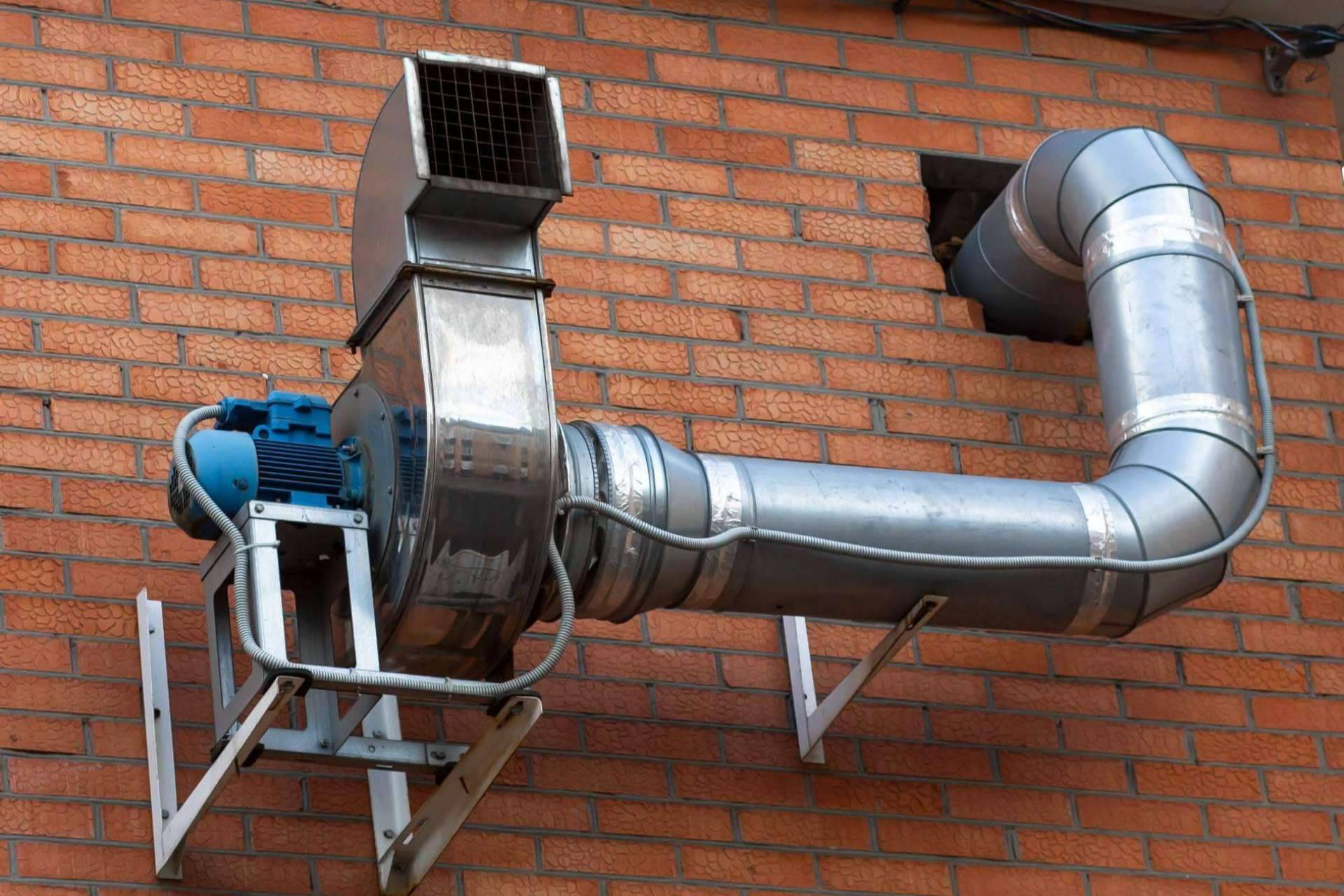 Tecnigras recalca la necesidad de limpiar los conductos verticales de las cocinas