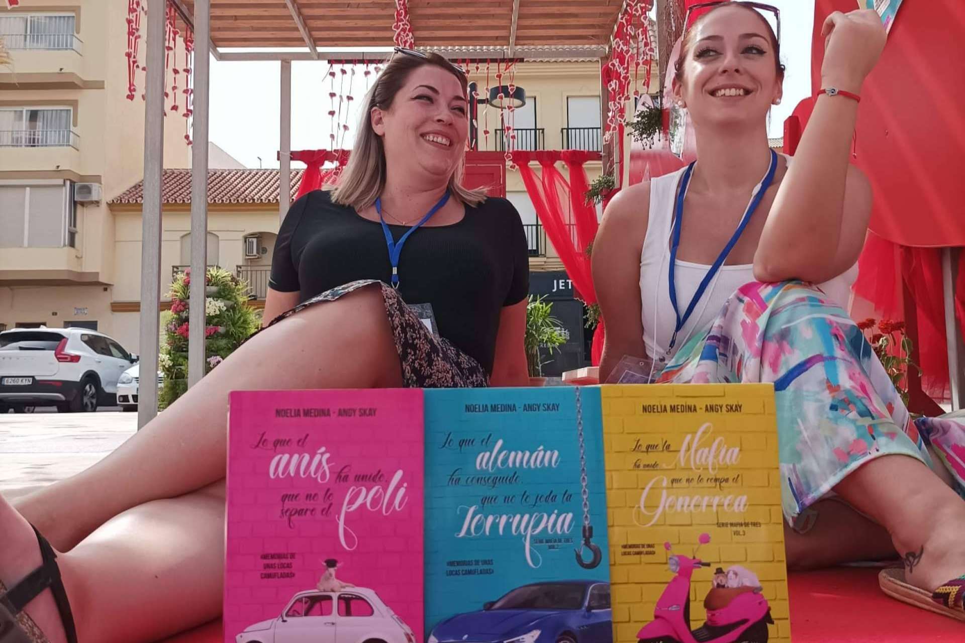 Entrar en el mundo de las risas con 'Mafia de tres' de la Entre Libros Editorial
