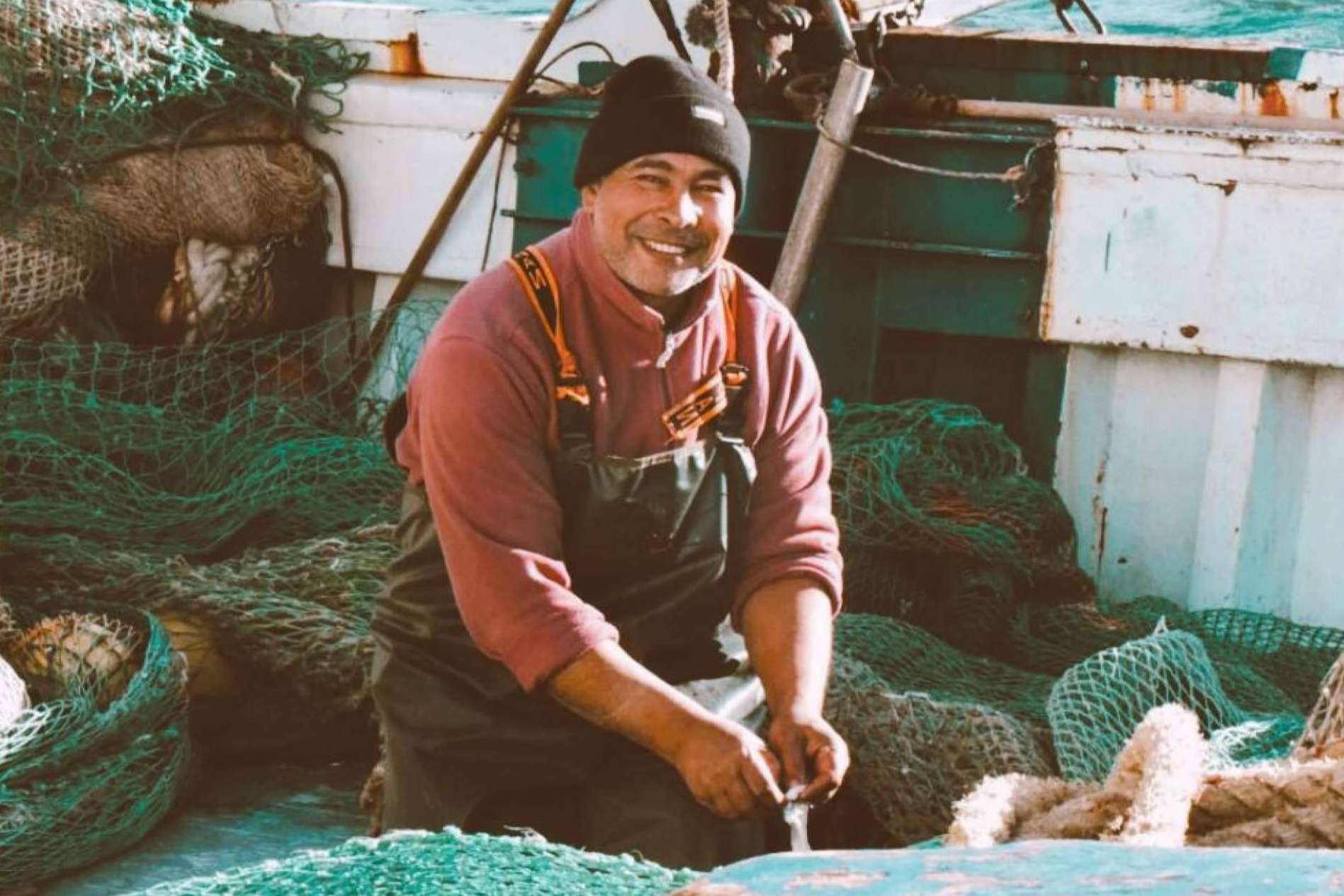 ¿Cómo se implican las empresas en la misión de limpieza de los mares?, la pesca de plástico y redes fantasma con Gravity Wave