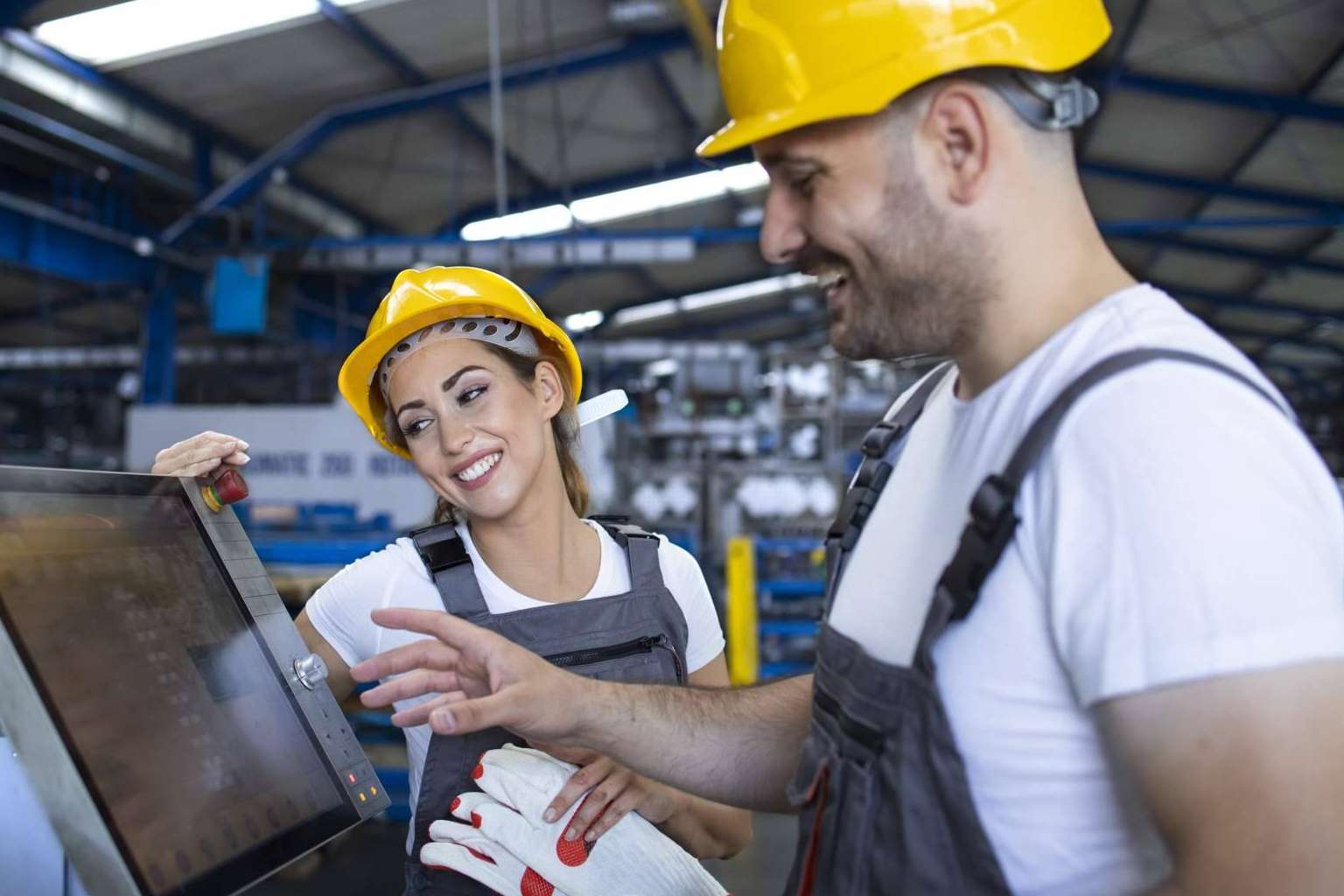 DEKINES, expertos en la gestión turnos de áreas de producción