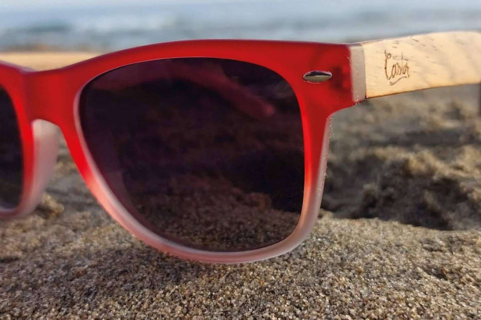 Las gafas de plástico reciclado de Castor Sunglasses protegen el medioambiente