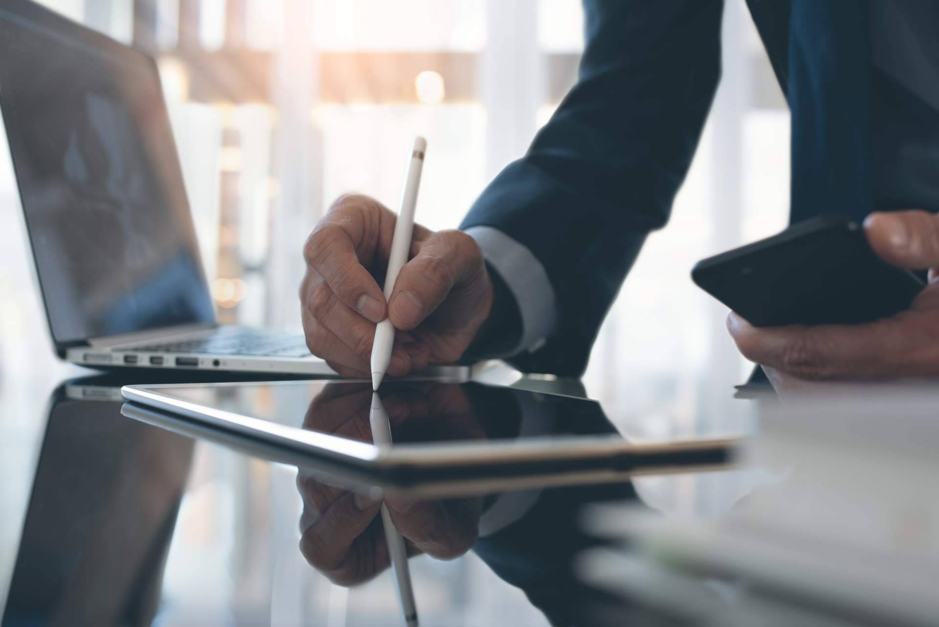 SIGNply ofrece ventajas y todo lo necesario para realizar una firma digital