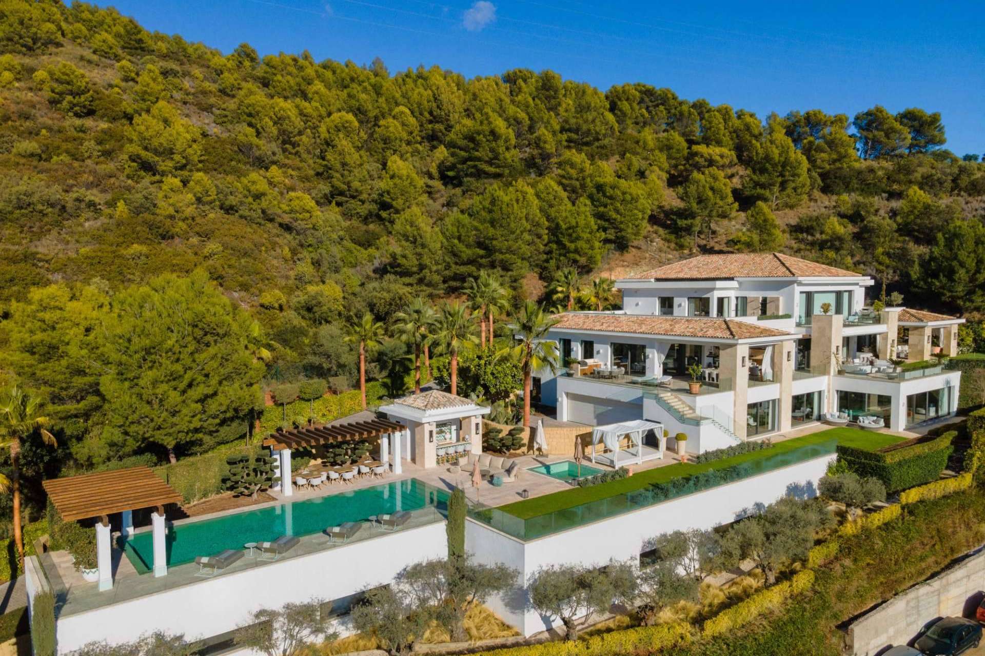 Villa Olympus, disponible en Zeuthen & Company, es una villa independiente en Cascada de Camoján