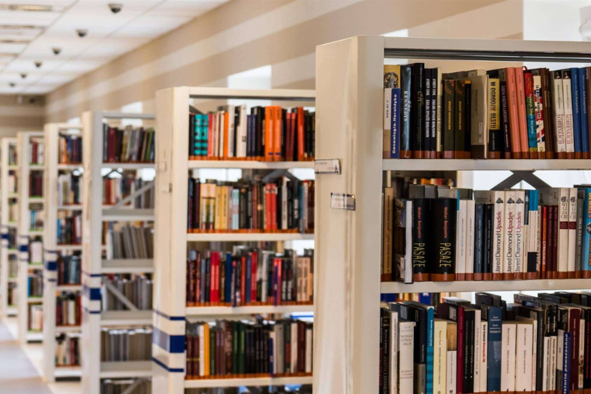 La importancia de contar con un buen acondicionamiento acústico en bibliotecas, de la mano de Acústica Decorativa