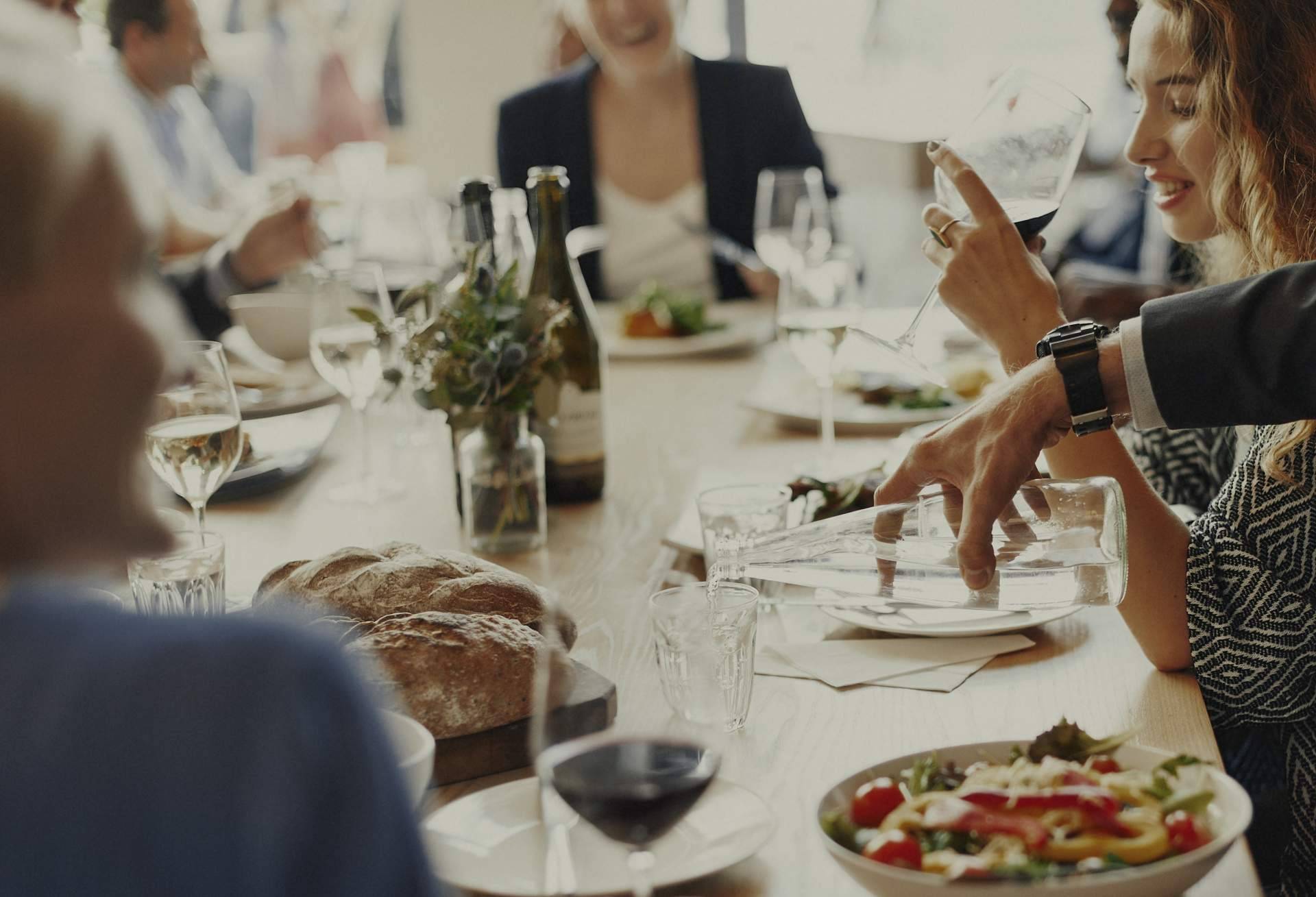 Cenas de empresa en Barcelona y Madrid con Locations Day Off Events