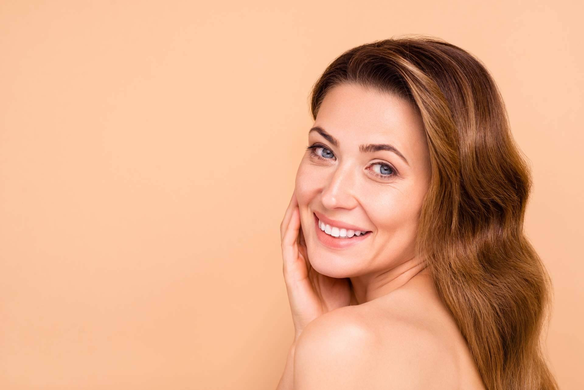 MiCleo&Co, la solución para eliminar o difuminar manchas y marcas faciales con la crema unificadora despigmentante, una realidad respaldada por sus usuarios