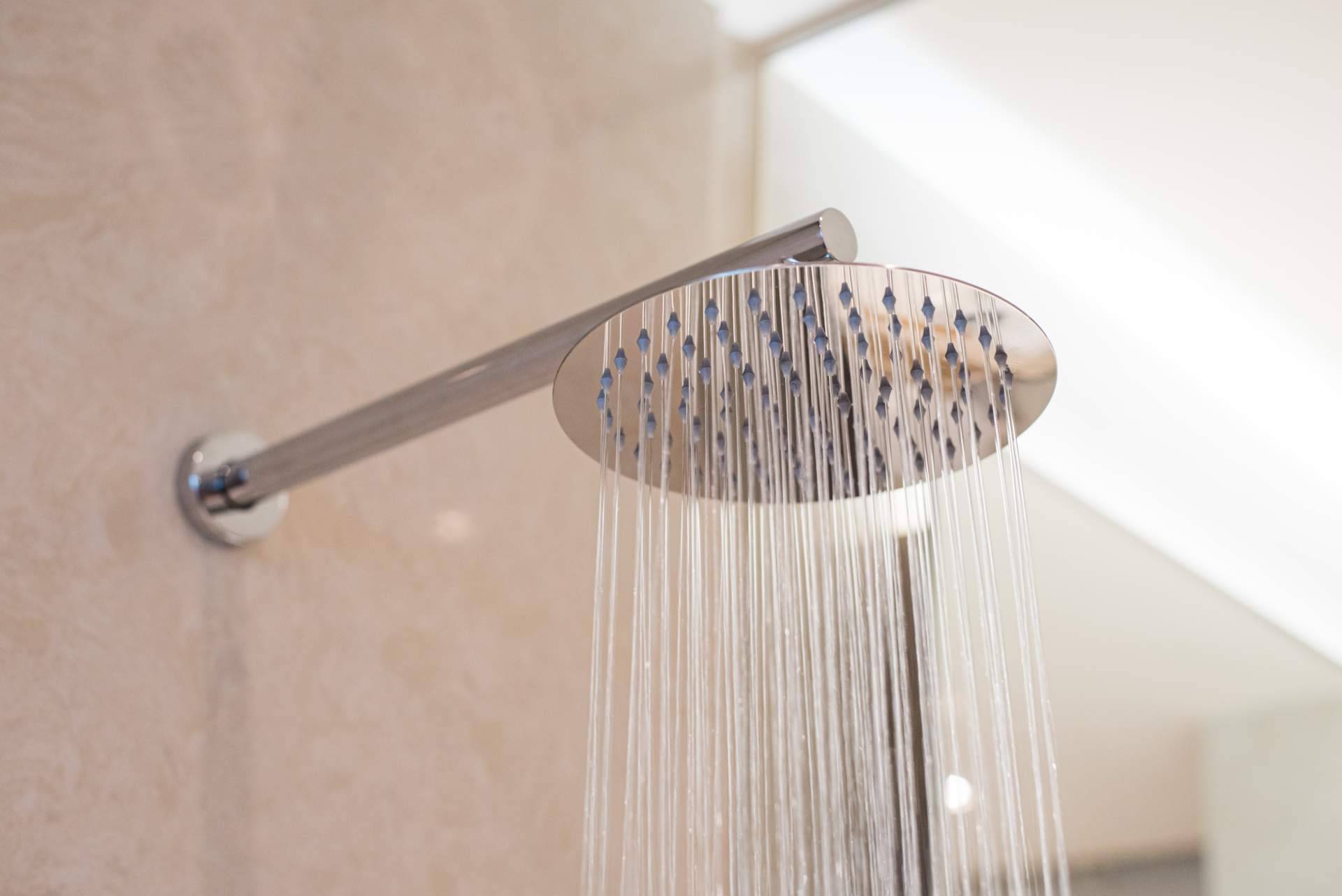 Ecoducha permite cambiar la bañera por una ducha para ahorrar en agua