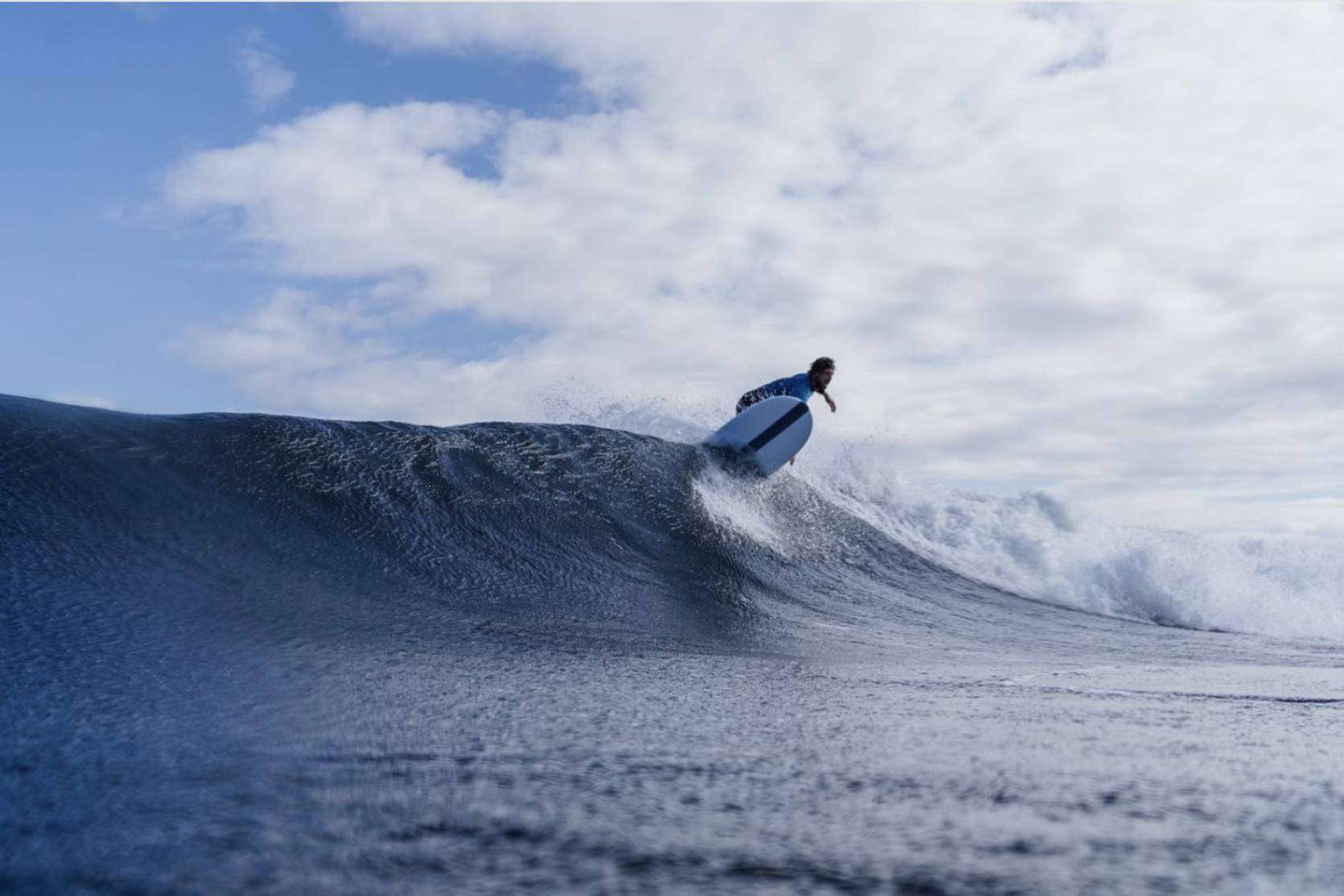Family Surfers - Surfcamp Las Dunas presenta una oferta especial de alojamiento gratuito para unirse a su escuela de surf este invierno