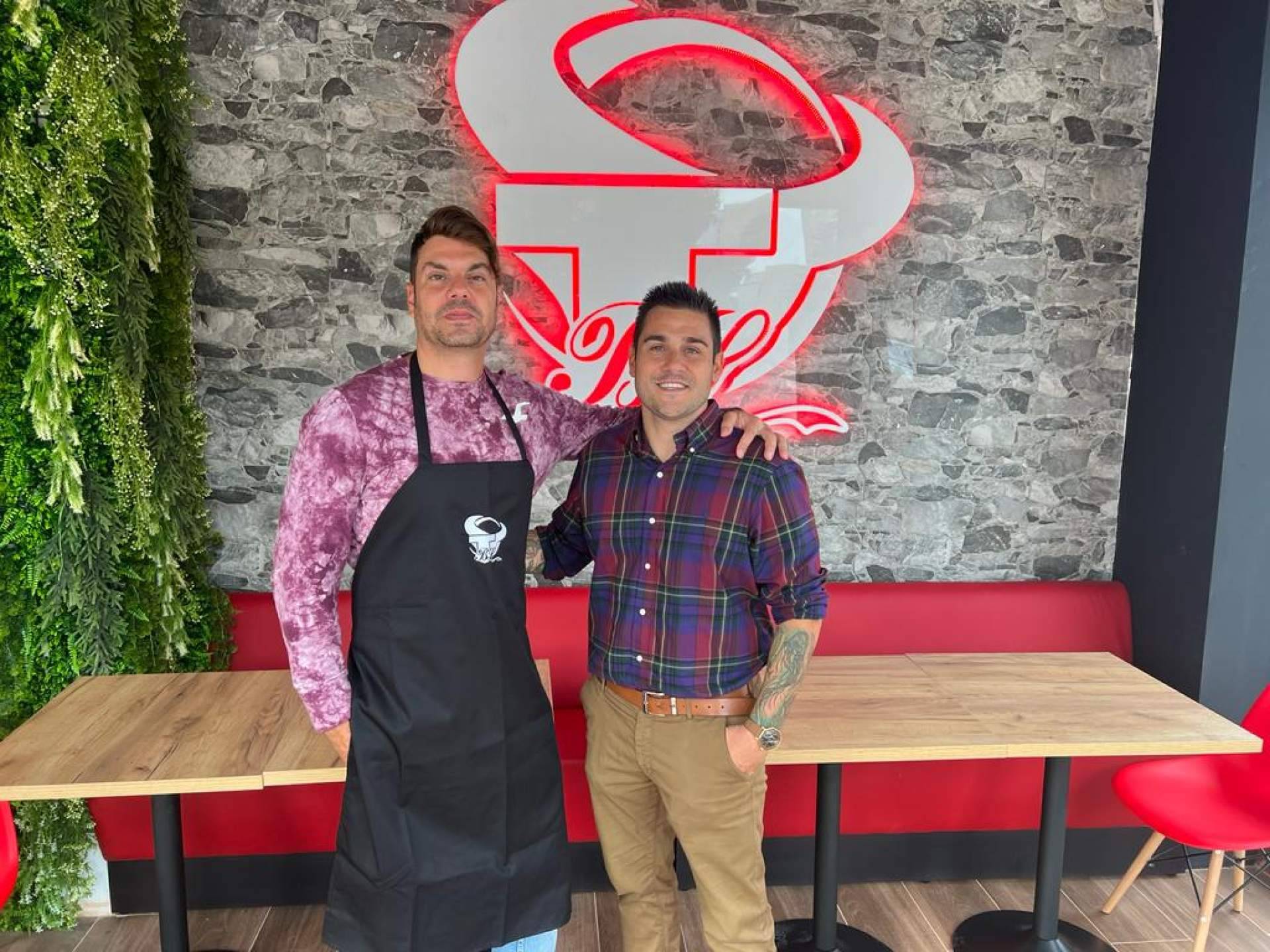 BreakingIce y TORO Burger, un acuerdo para disfrutar de citas en estos restaurantes