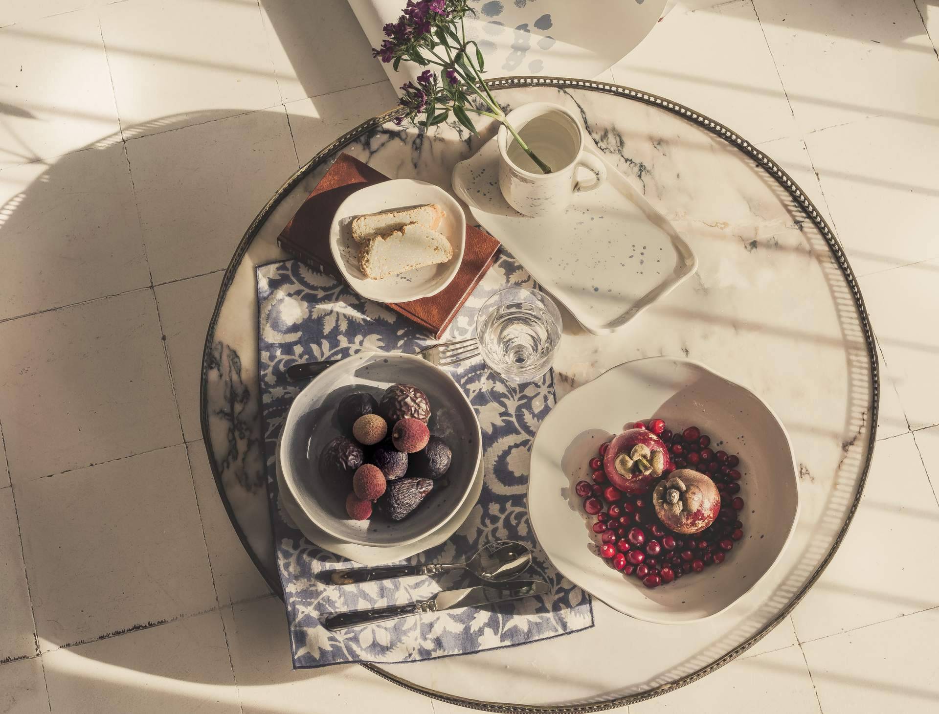 Martinas DS indica cómo vestir una mesa de diseño