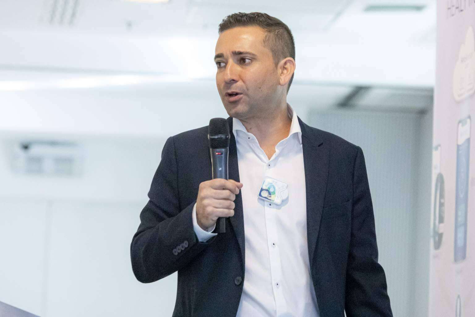 Roberto Peña es el CEO de Sintoniza La Frecuencia