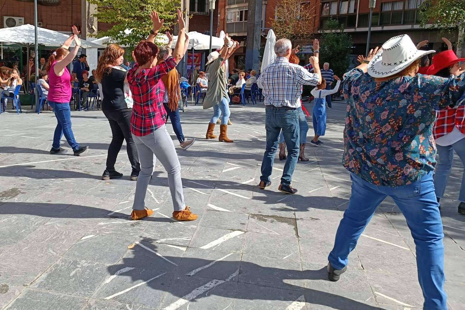 Asociación de Bailes de Salón Dance GM es un centro avalado que imparte los grados de evolución deportiva Line Dance
