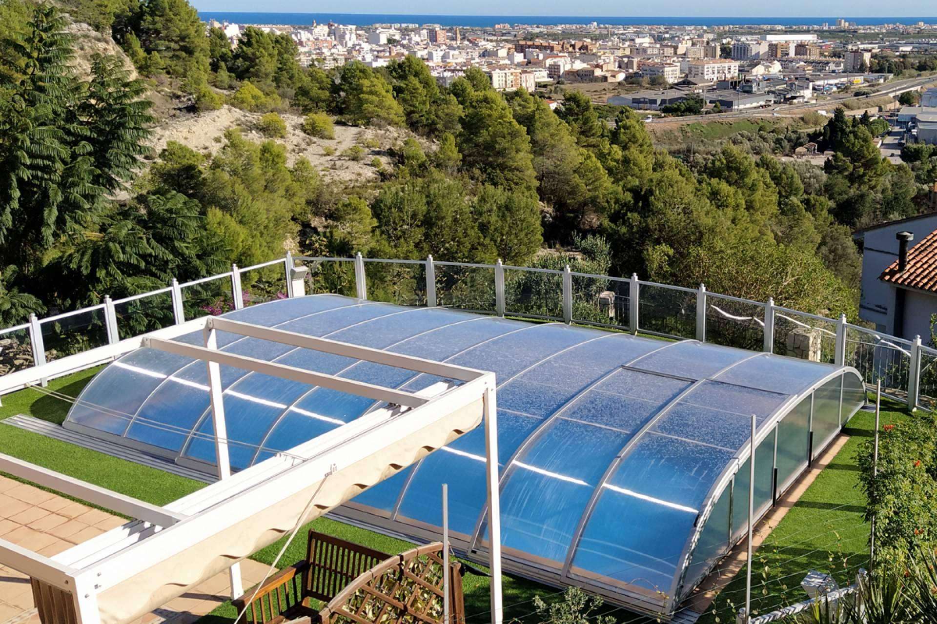 Las ventajas de colocar cubiertas de piscina con COVERTTO