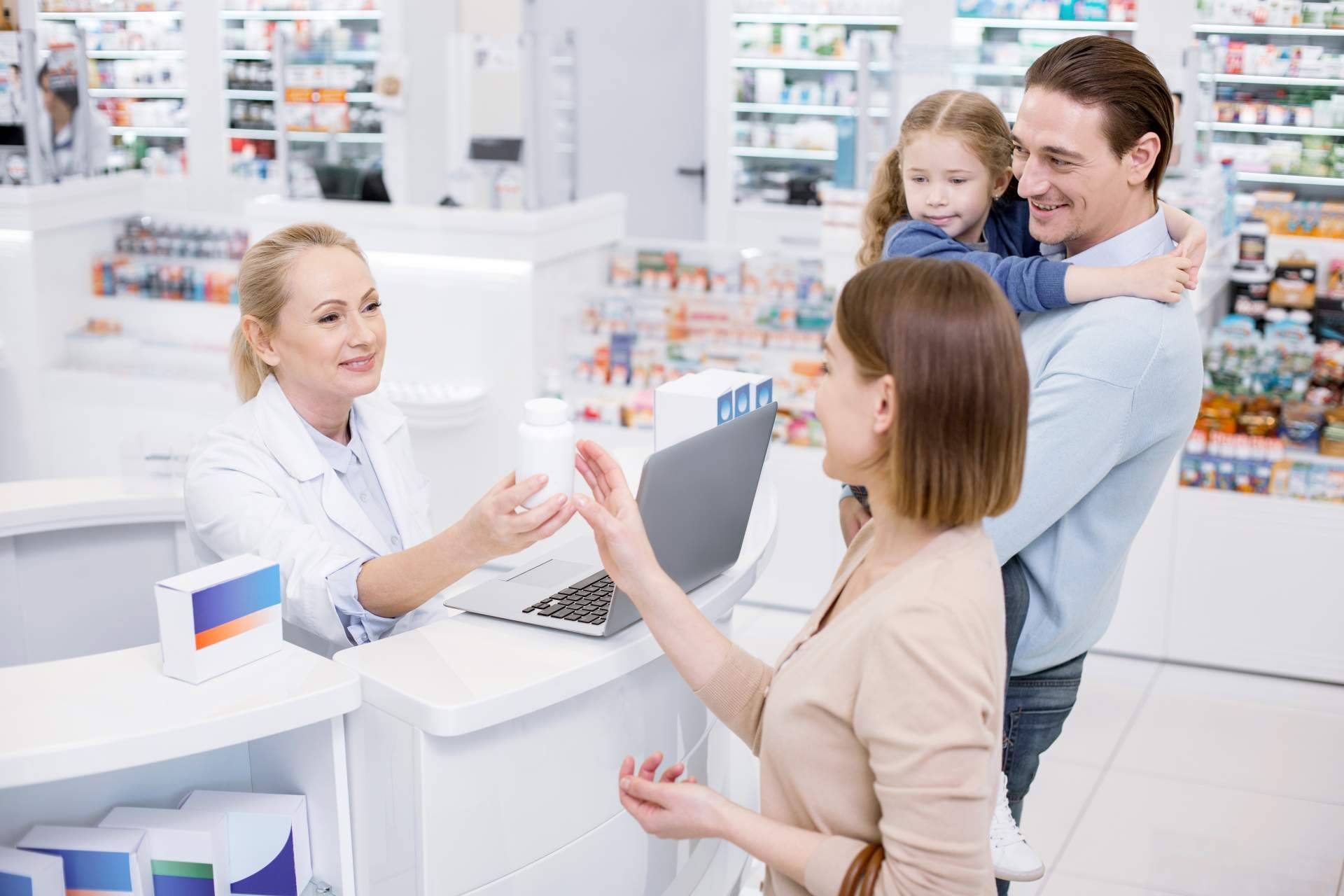 Grupo Farma10 ayuda a convertirse en una farmacia 5 estrellas