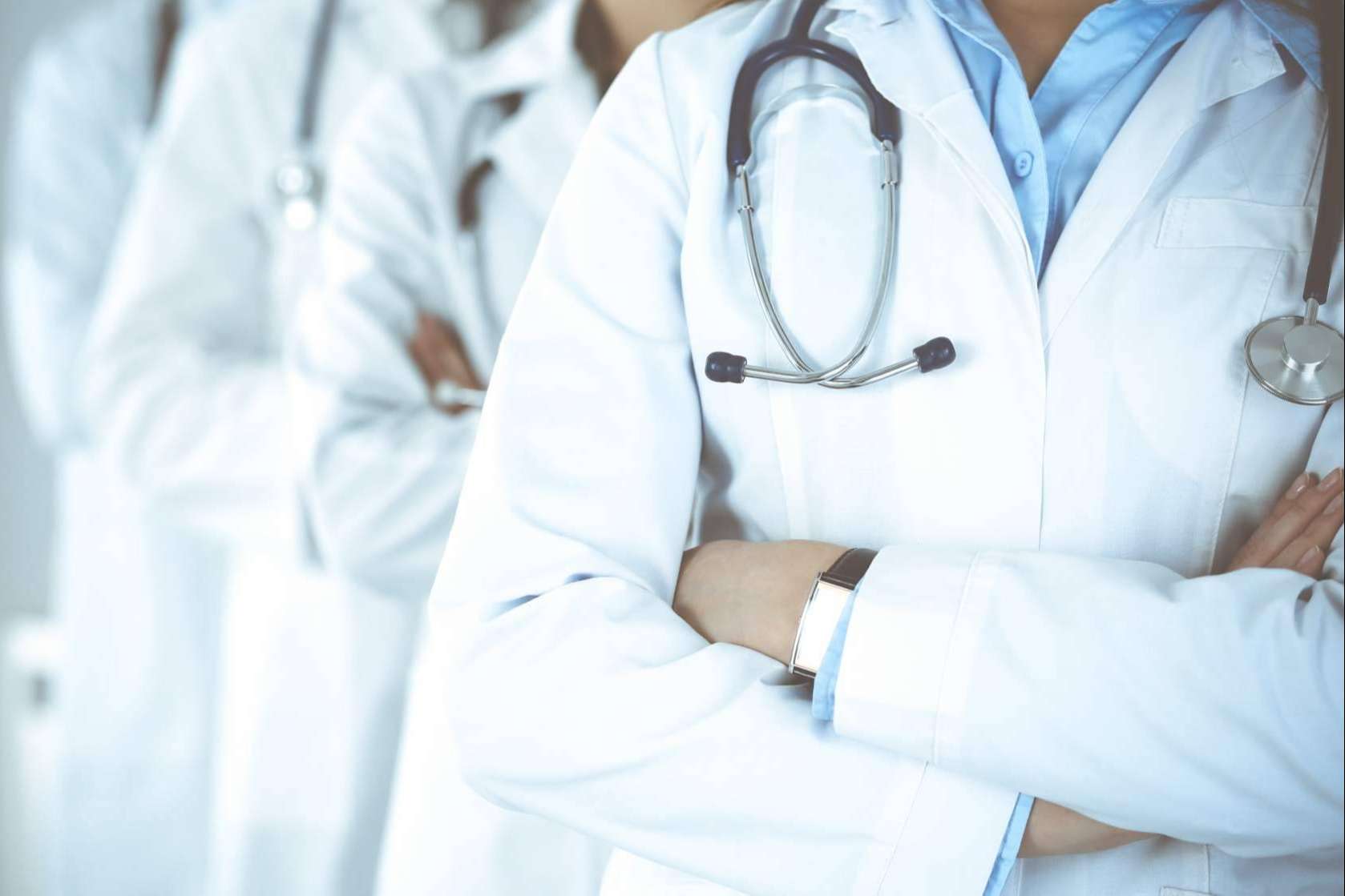 Aprobar las oposiciones gracias a los cursos homologados para sanitarios que ofrece AFOE Formación