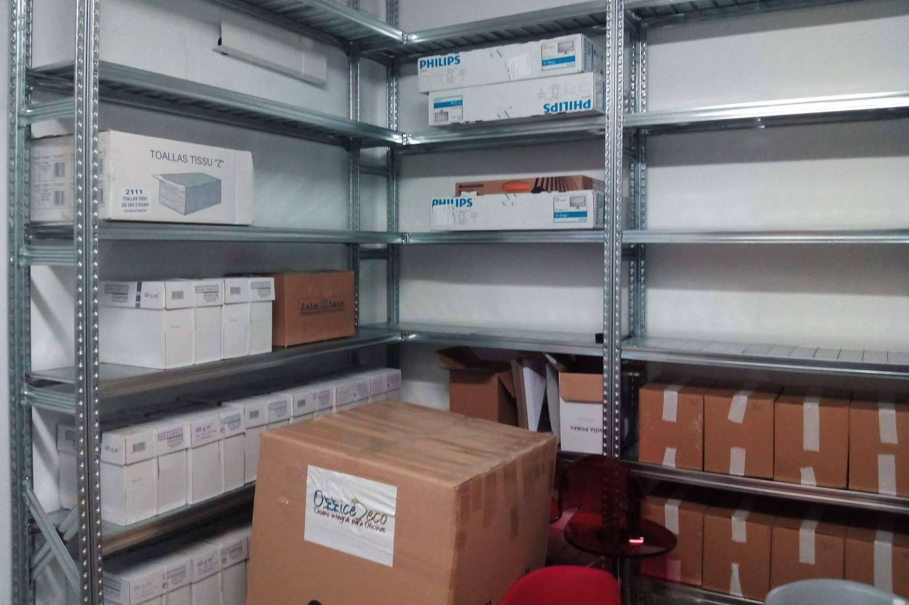 OfficeDeco introduce las estanterías metálicas ideales para la oficina