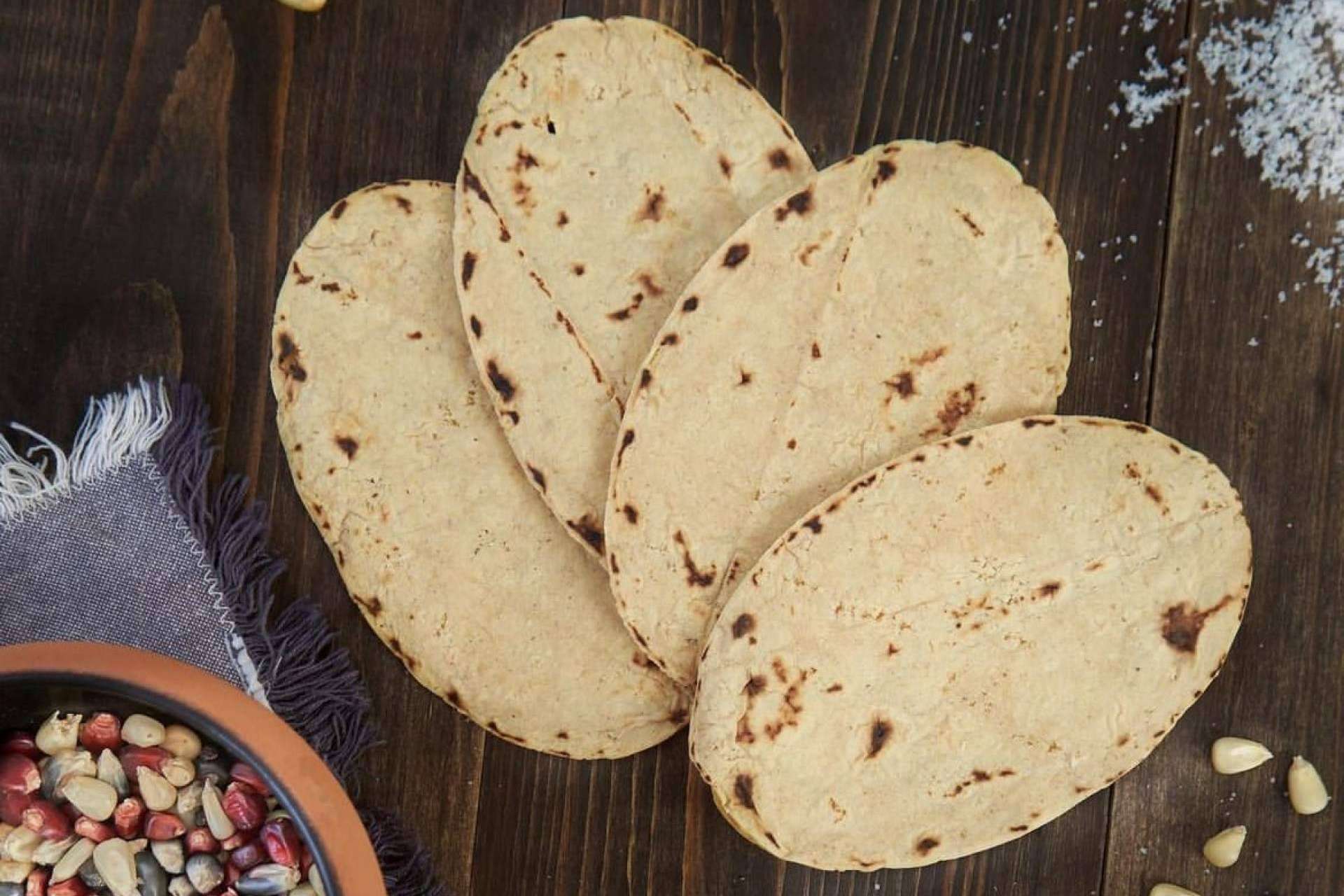 La gastronomía mexicana es mucho más que tortillas de maíz. Maíz Maya lleva a la mesa los productos más auténticos