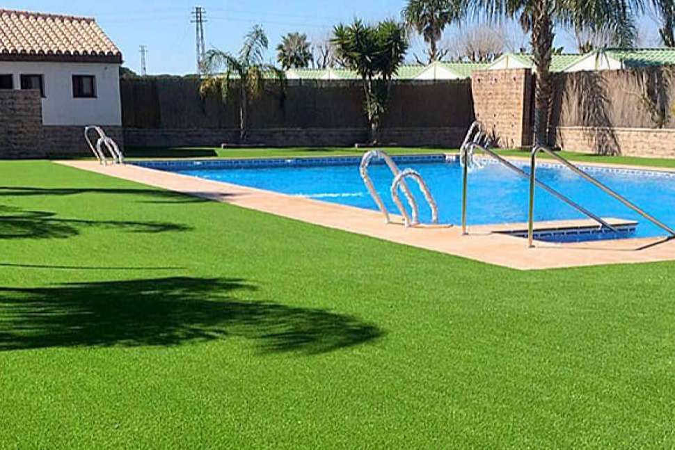 Albergrass es una empresa productora y fabricante de césped artificial