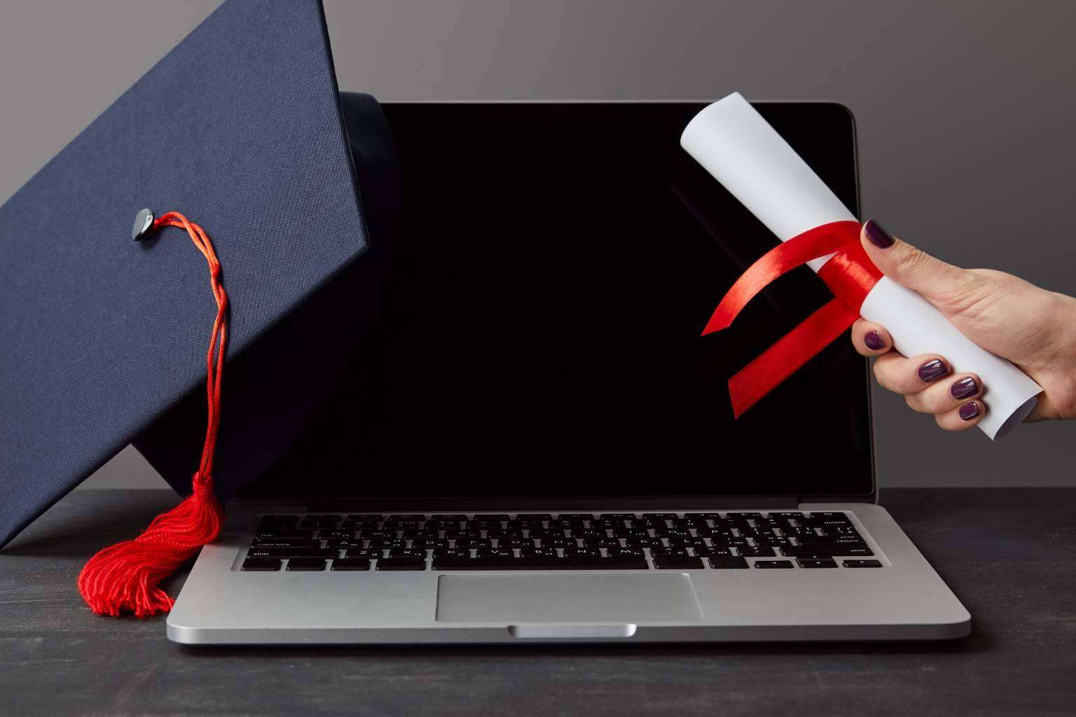 Razones por las que es importante contar con una titulación de máster, por Gesenco Formación