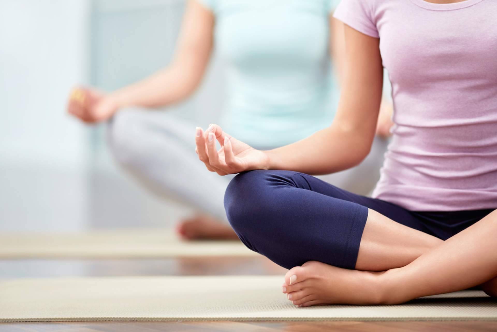 Cómo gestionar el dolor crónico con el yoga terapéutico, con el Método Shakandi