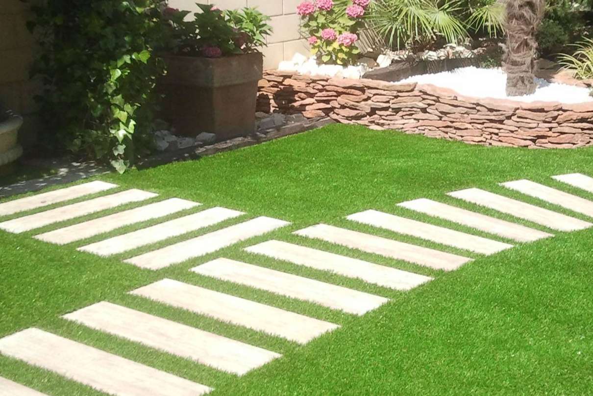 Albergrass permite comprar el césped artificial adecuado para cada uso