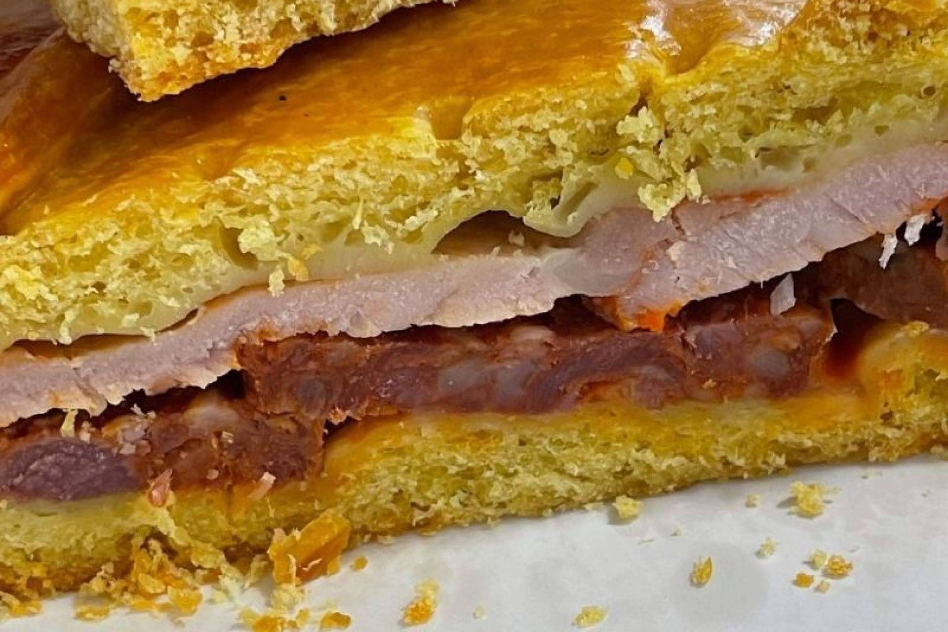 El Zurrón Charro permite degustar en casa el hornazo de Salamanca, un delicioso plato típico de la región