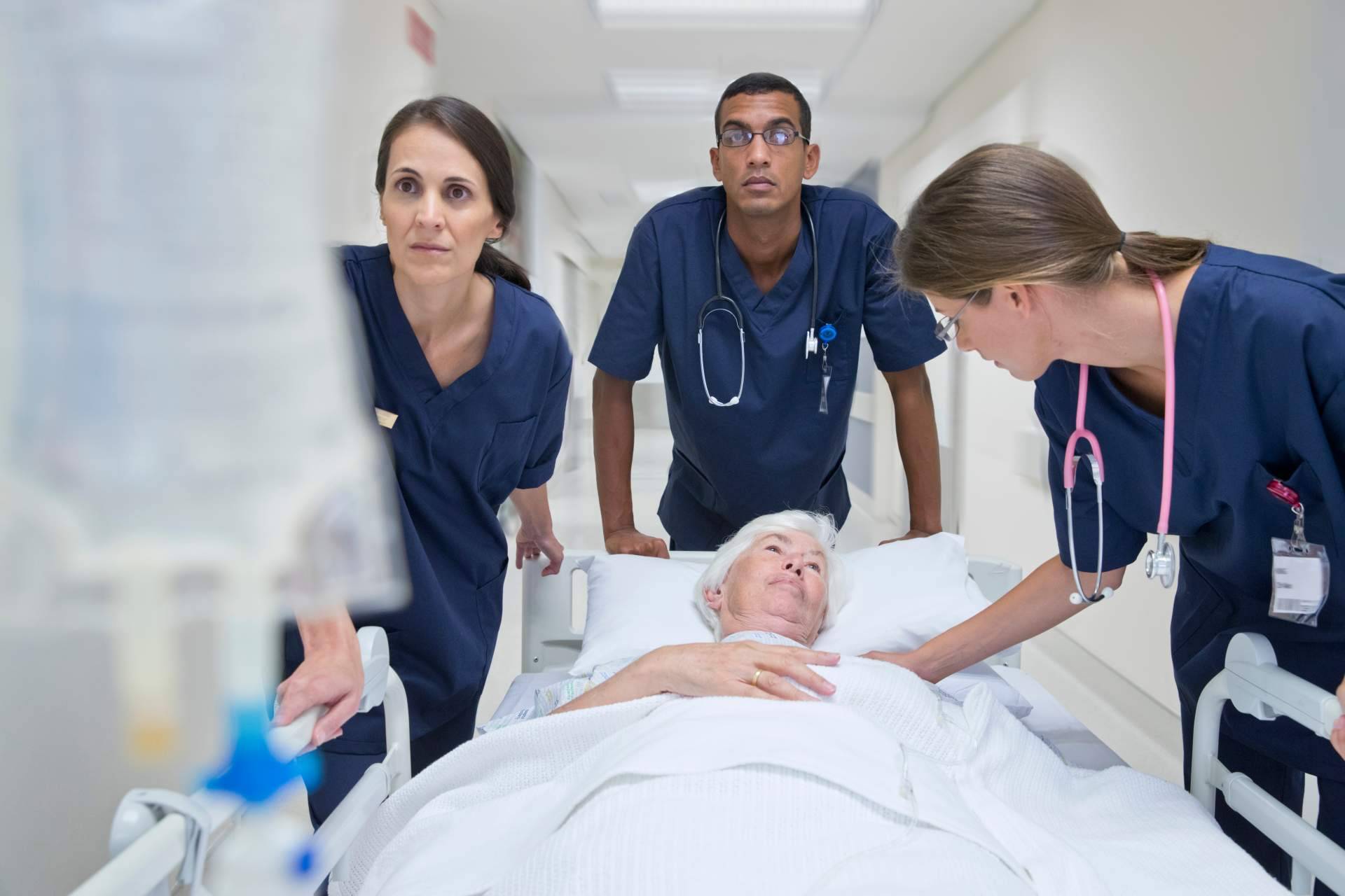 Elías Asfura y Laboratorios Karnel, ayudando a la comunidad con gastos de exámenes médicos durante la pandemia