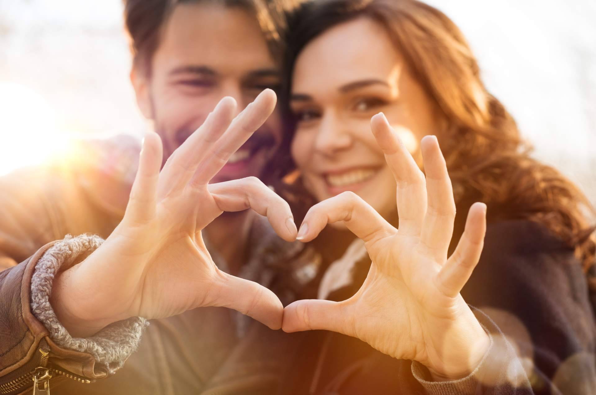 Surtido de frases de amor para dedicar, con Frases Buenas