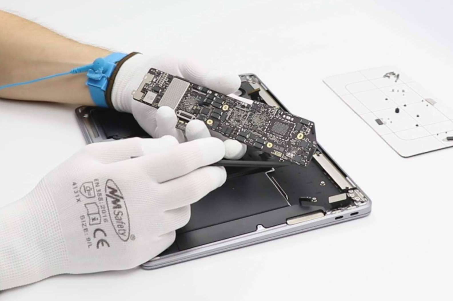 ¿Cuáles son las reparaciones más comunes de Macbook? BCNmóviles