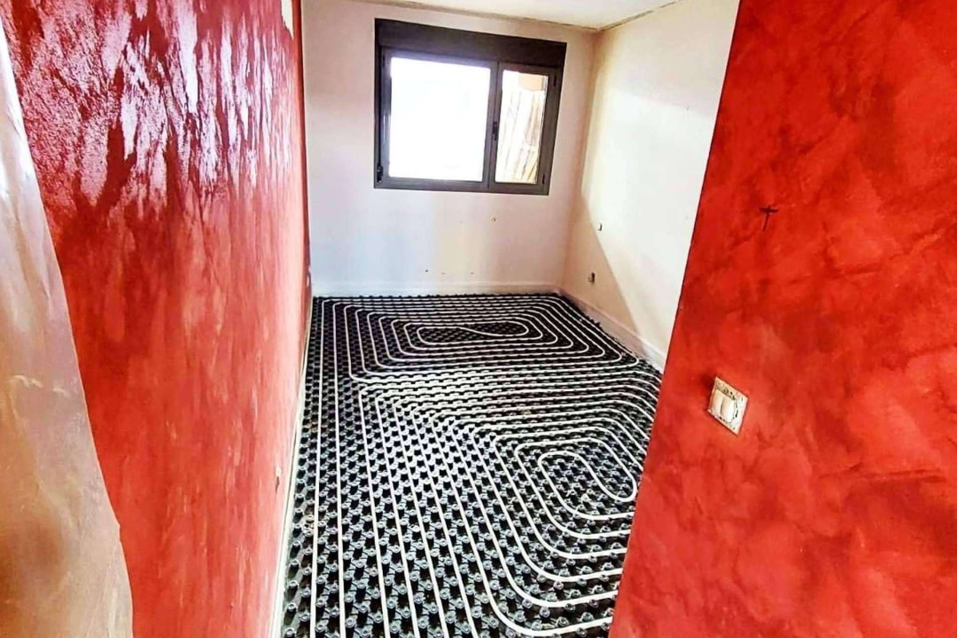 ¿Por qué atreverse con la instalación de un suelo radiante y refrescante?