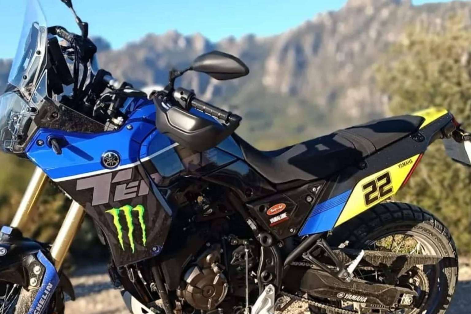Tapizar asiento de la moto con estilo personalizado de la mano JM Fundas
