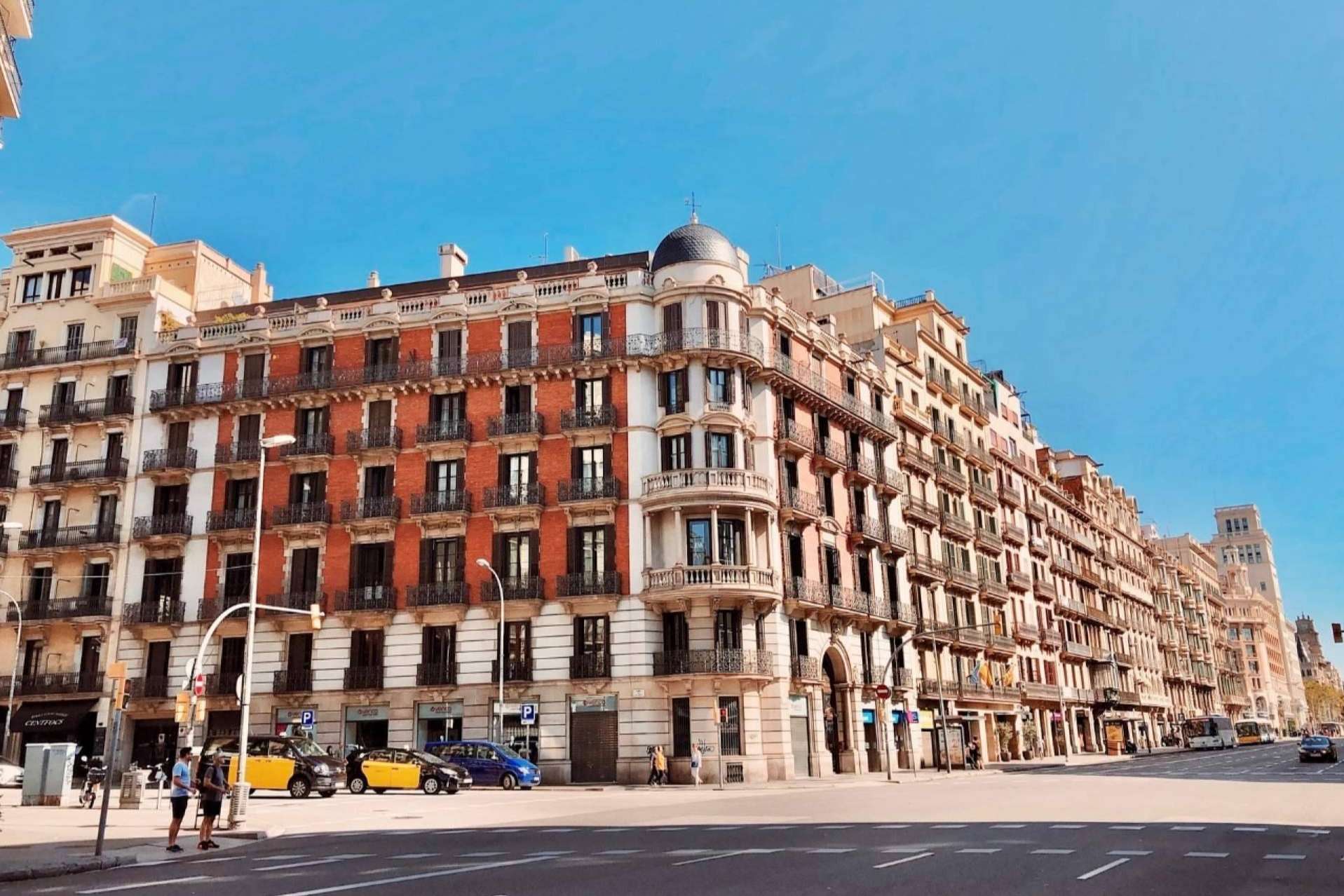 Finca Regia Real Estate para la compra de inmuebles modernistas en L’Eixample