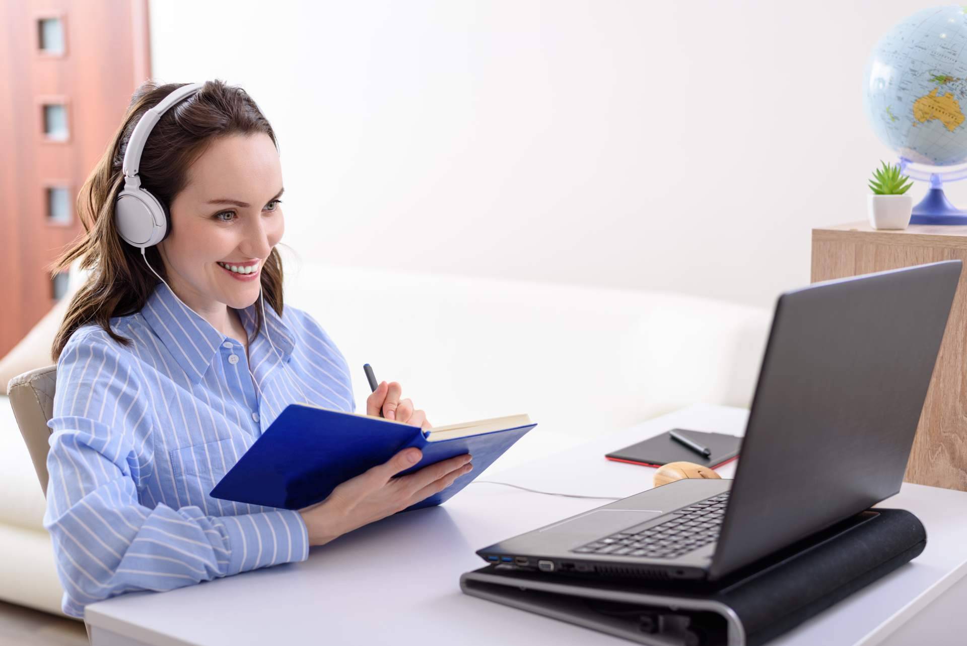 Los cursos gratis online que ofrece Academia Integral para trabajadores en Régimen General